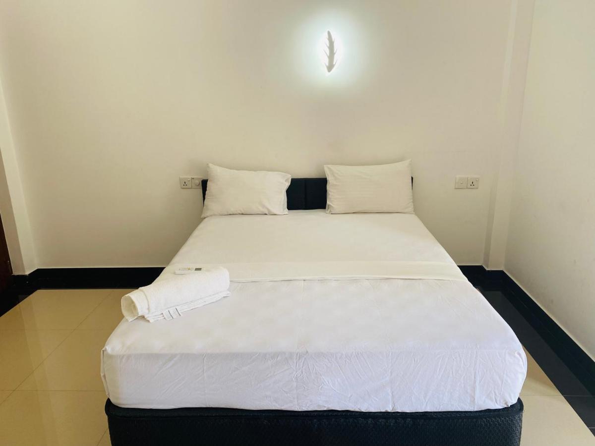 The Kingslayer Resort Negombo Eksteriør bilde