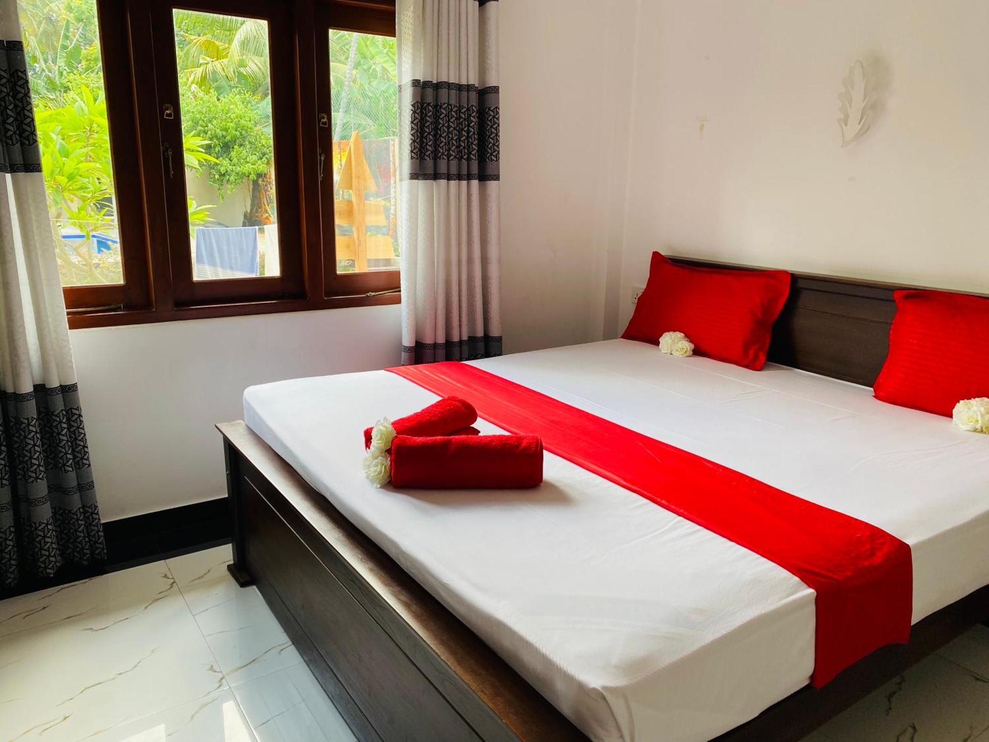 The Kingslayer Resort Negombo Eksteriør bilde